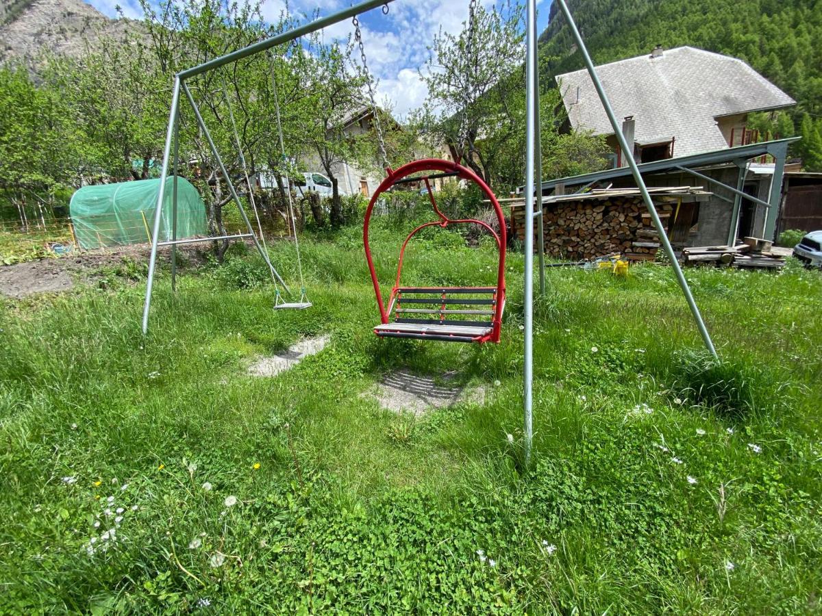 L Alpin Bel Appartement Avec Terrasse Dans Vieille Ferme De Montagne Renovee Les Orres Exteriér fotografie