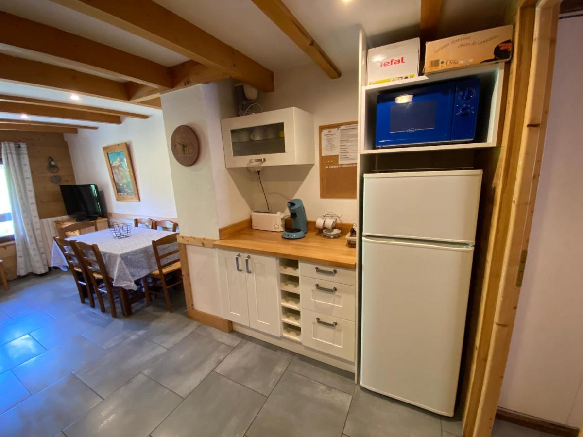 L Alpin Bel Appartement Avec Terrasse Dans Vieille Ferme De Montagne Renovee Les Orres Exteriér fotografie