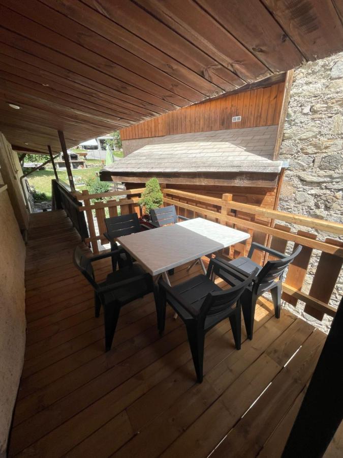 L Alpin Bel Appartement Avec Terrasse Dans Vieille Ferme De Montagne Renovee Les Orres Exteriér fotografie